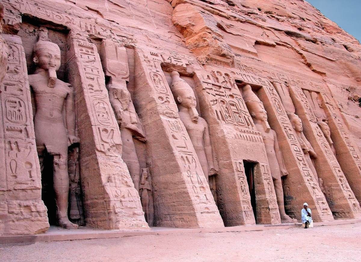 The Temple of Queen Nefertari | Information About Queen Nefertari