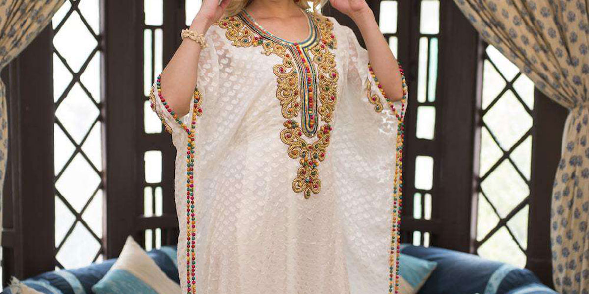 The Egyptian Jalabiya for women- 10 Traditional Souvenirs to buy in Egypt - Egypt Tours Portal