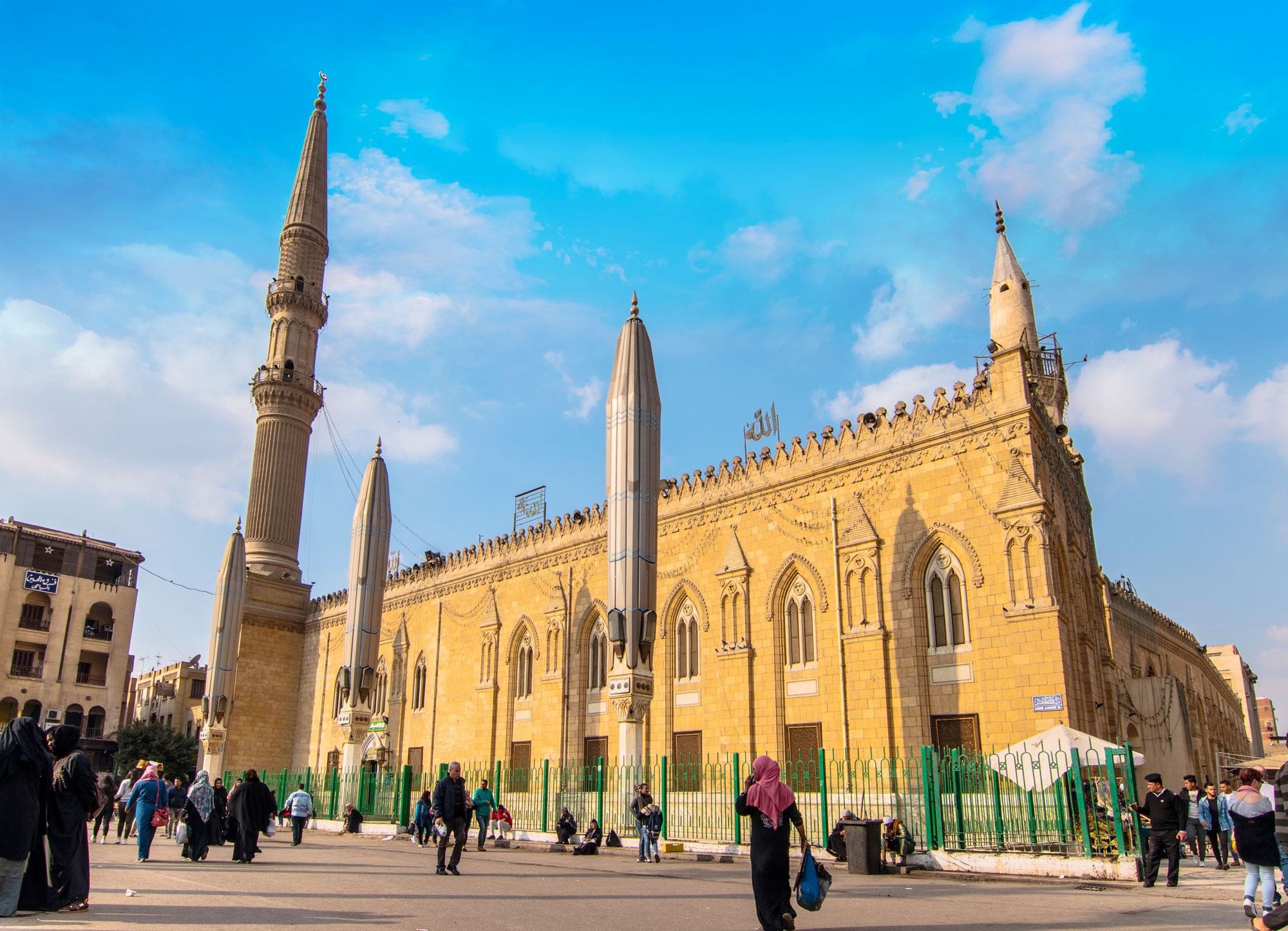 Imam Al-Hussein Mosque in Cairo - Egypt Tours Portal