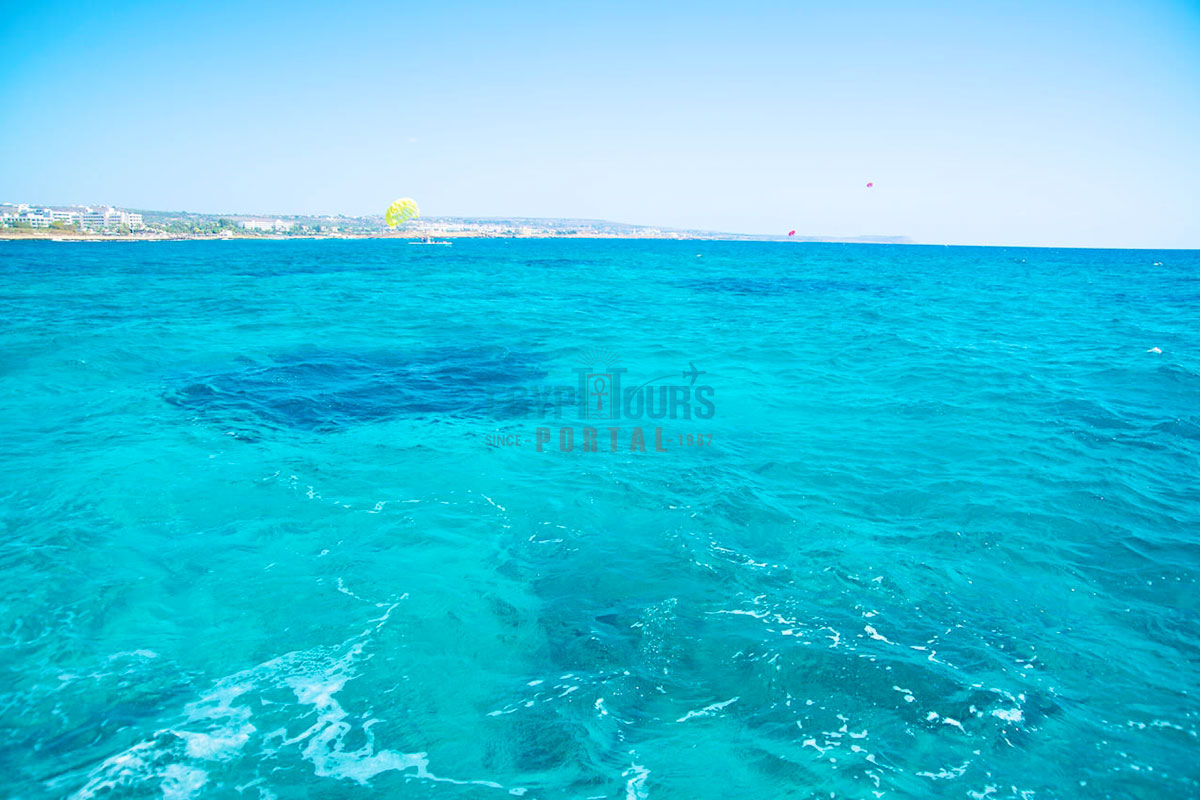 Paragliding over Cyprus' emerald Mediterranean - Egypt Tours Portal