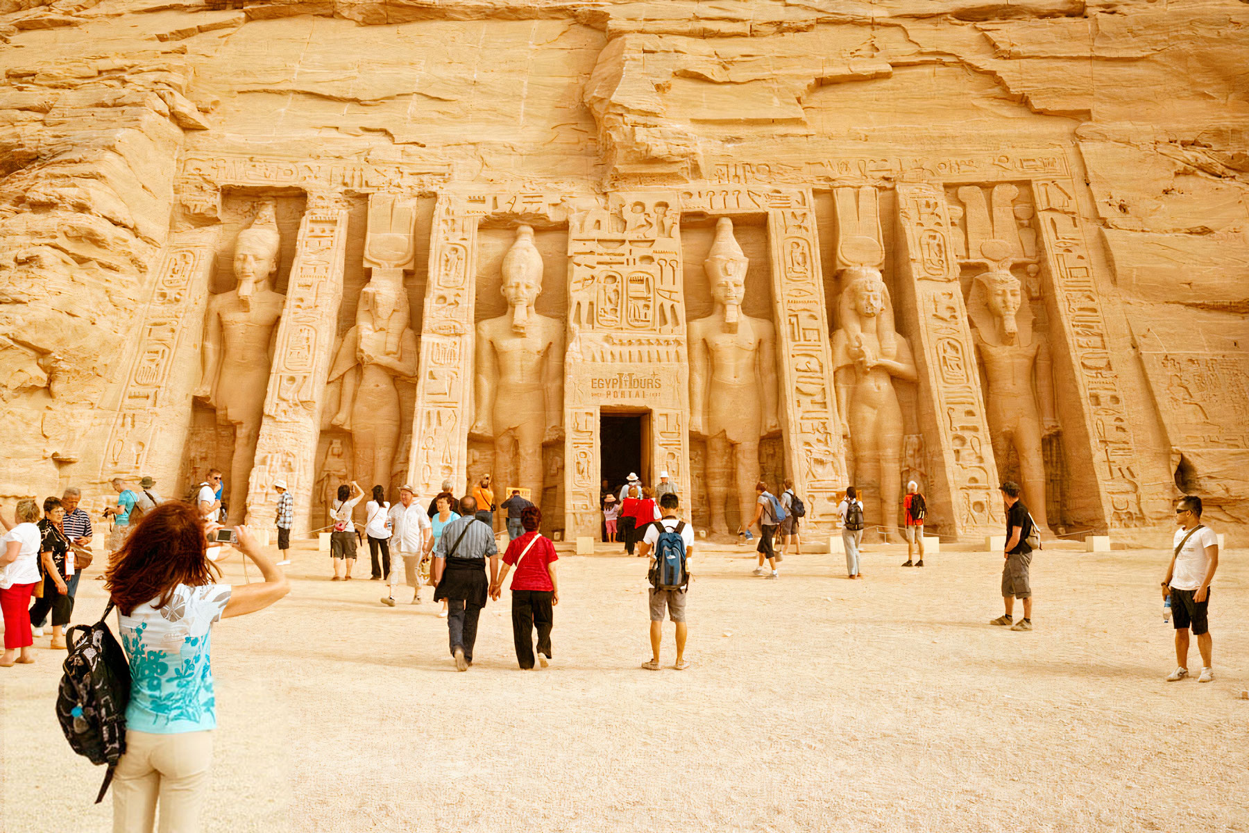 How to Save Money While Traveling to Egypt - Egypt Tours Portal