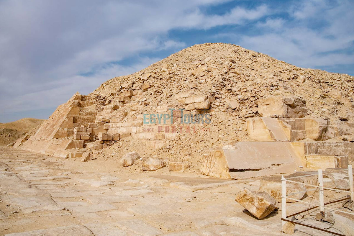 Pyramid of Unas Overview - Egypt Tours Portal