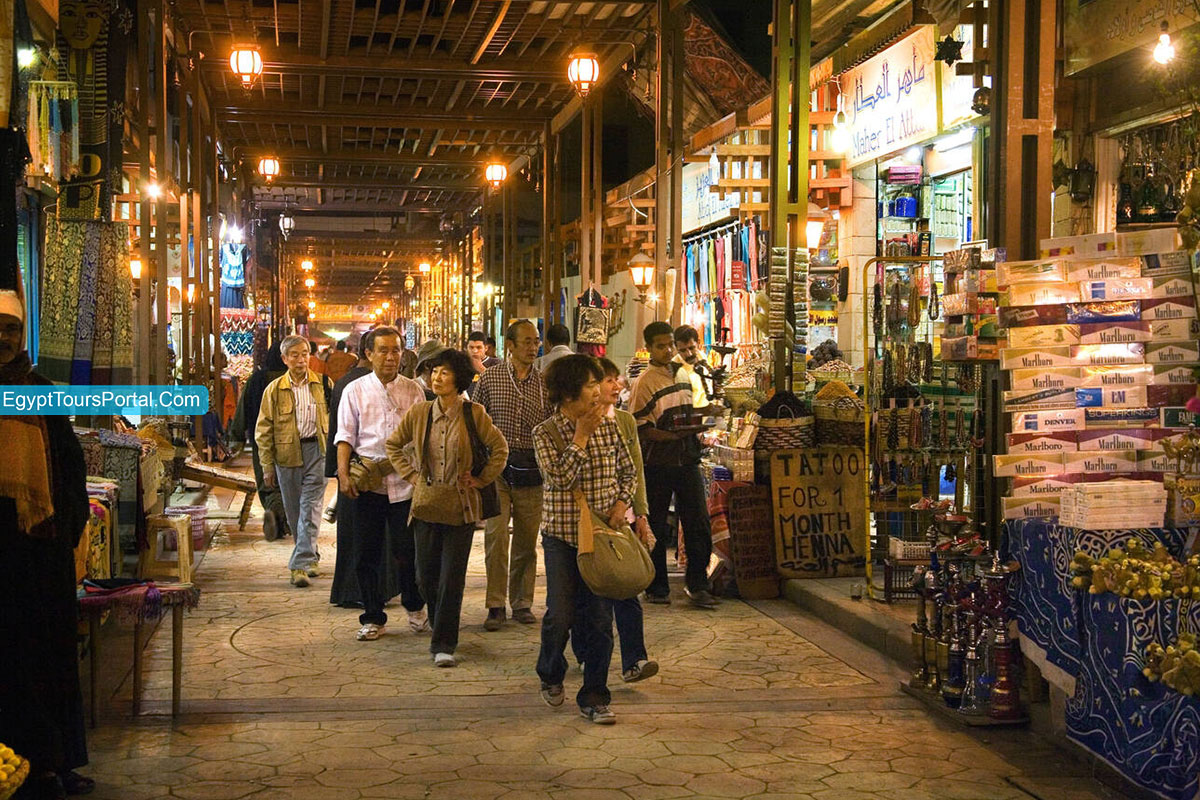 Shopping in Luxor at Night - Night in Luxor - Egypt Tours Portal