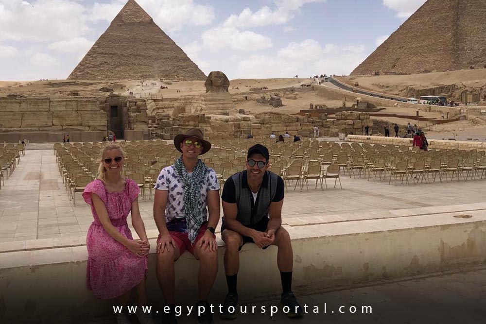 Female Guest of Egypt Tours Portal with Their Friends at Giza Pyramids - How to Enjoy Egypt as a Solo Traveler