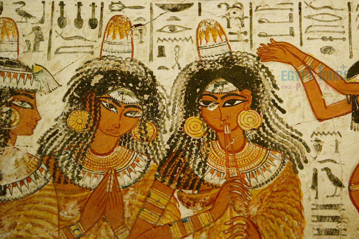 Ancient Egyptian Women Artists and Musicians - Egypt Tours Portal