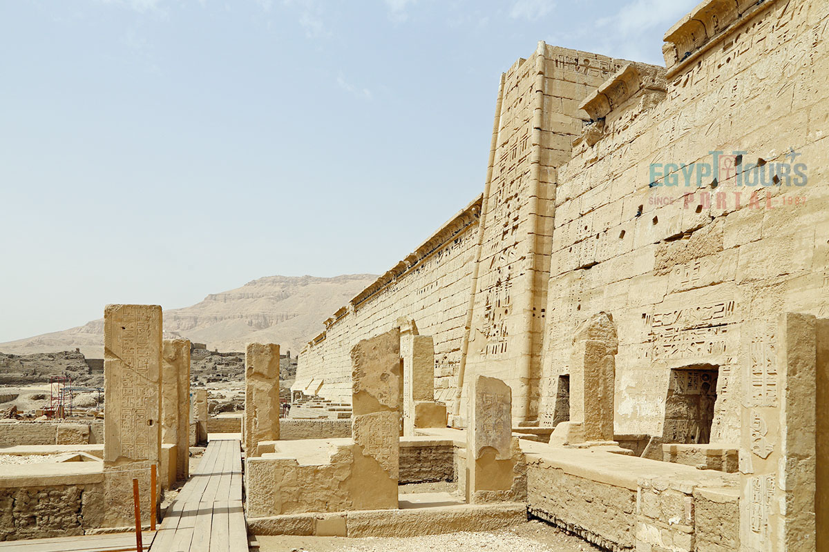 Medinet Habu Palace - Egypt Tours Portal