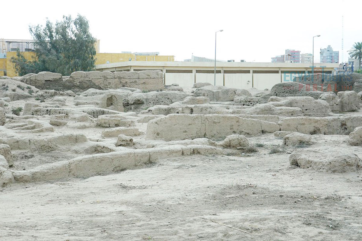 The Mudbrick Palace of Amenemhat III - Egypt Tours Portal