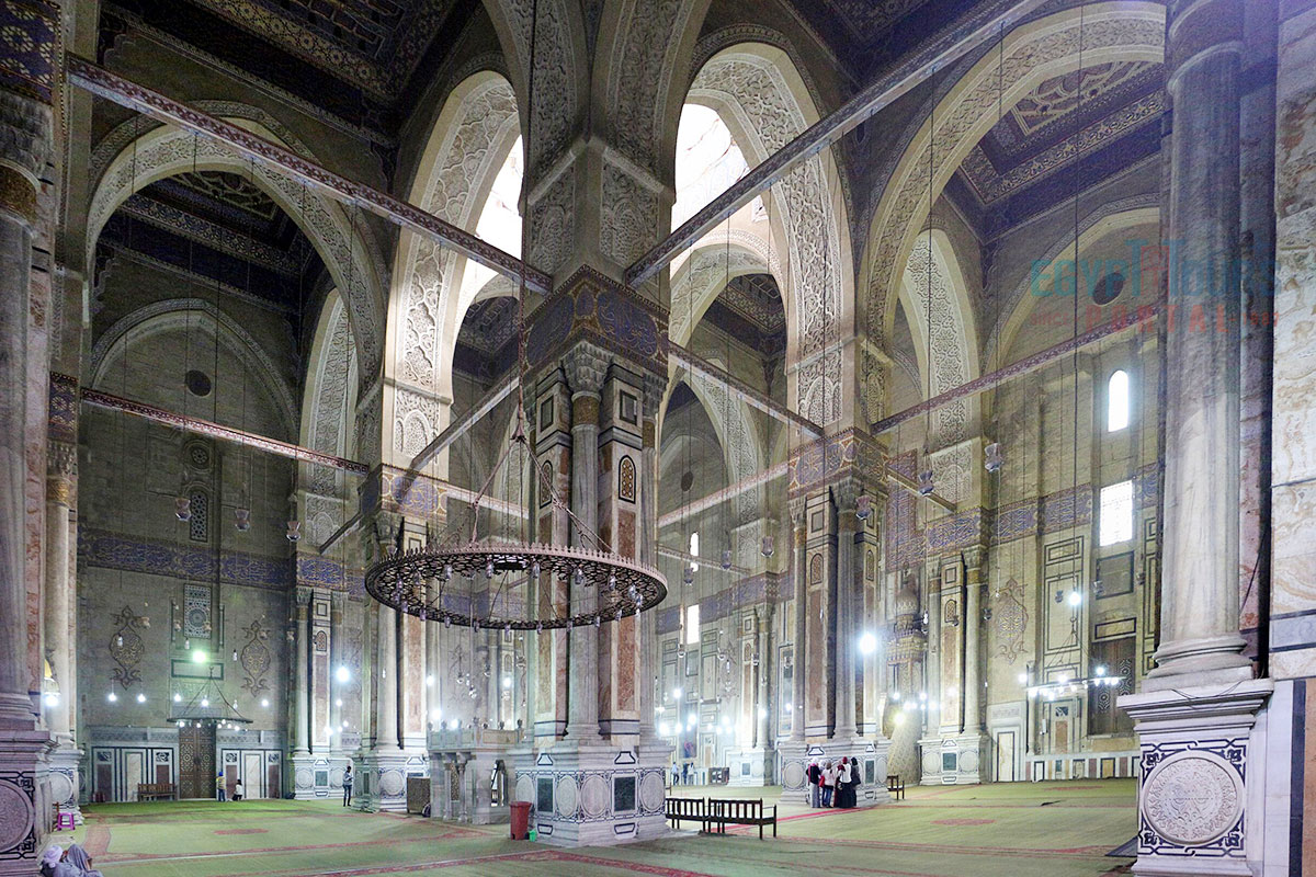 Constructions of Al-Rifai Mosque - Egypt Tours Portal