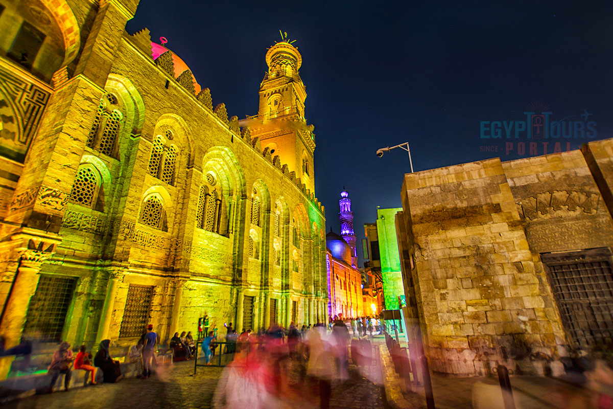 Description of Muizz Street - Egypt Tours Portal