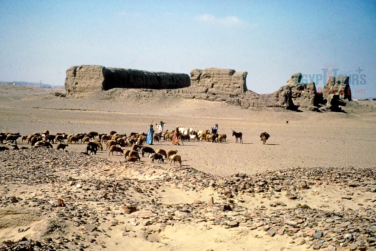 Hierakonpolis - Egypt Tours Portal