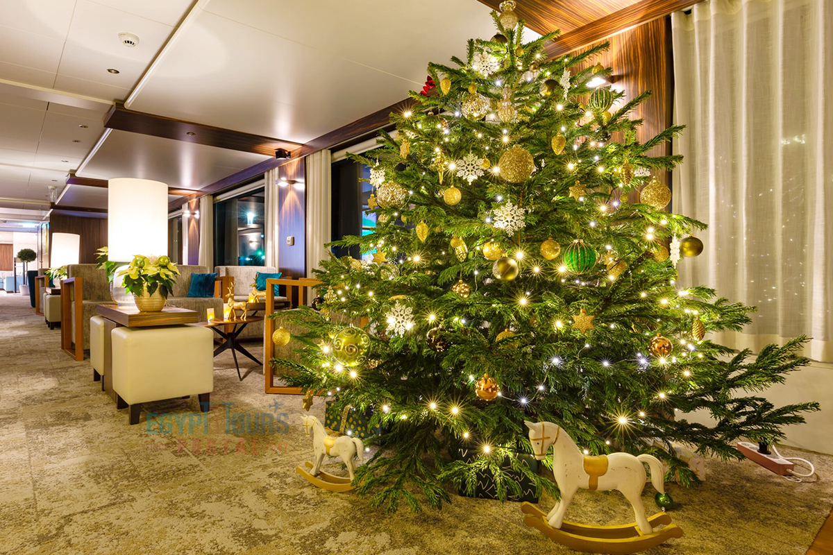 Christmas Eve Celebration Onboard - Egypt Tours Portal