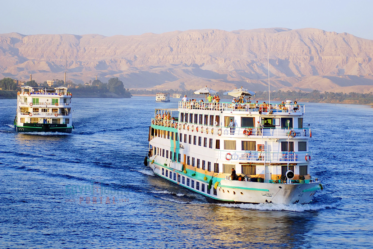 Deluxe Nile Cruise - Egypt Tours Portal