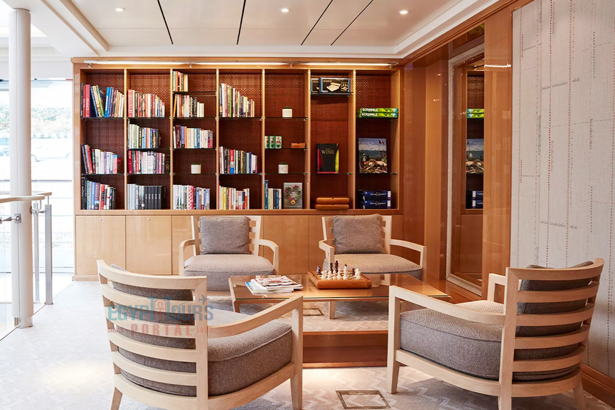 Library on A Nile Cruise - Egypt Tours Portal